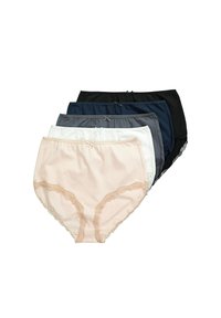 Cinq paires de culottes taille haute en rose pâle, blanc, gris, bleu marine et noir. Chacune présente des dentelles et des accents en ruban au niveau de la taille.