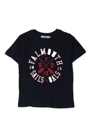 Marineblå bomuldst-shirt med korte ærmer, der har et cirkulært grafik i hvid og rød, med teksten "FALMOUTH SAILS and OARS 2019" og krydsede årer.