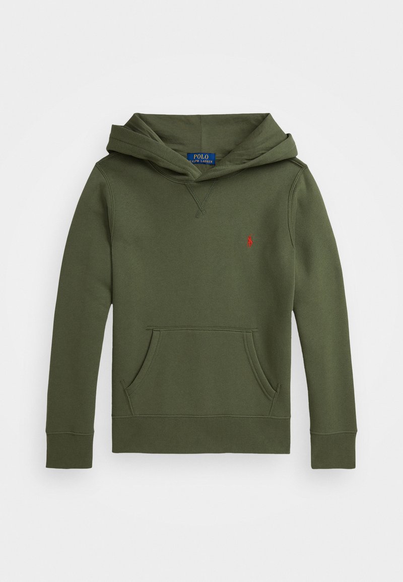 Olivgrön hoodie i bomull med en framficka, ribbade ärmslut och en liten röd logotyp på bröstet. Huvan har snörning.