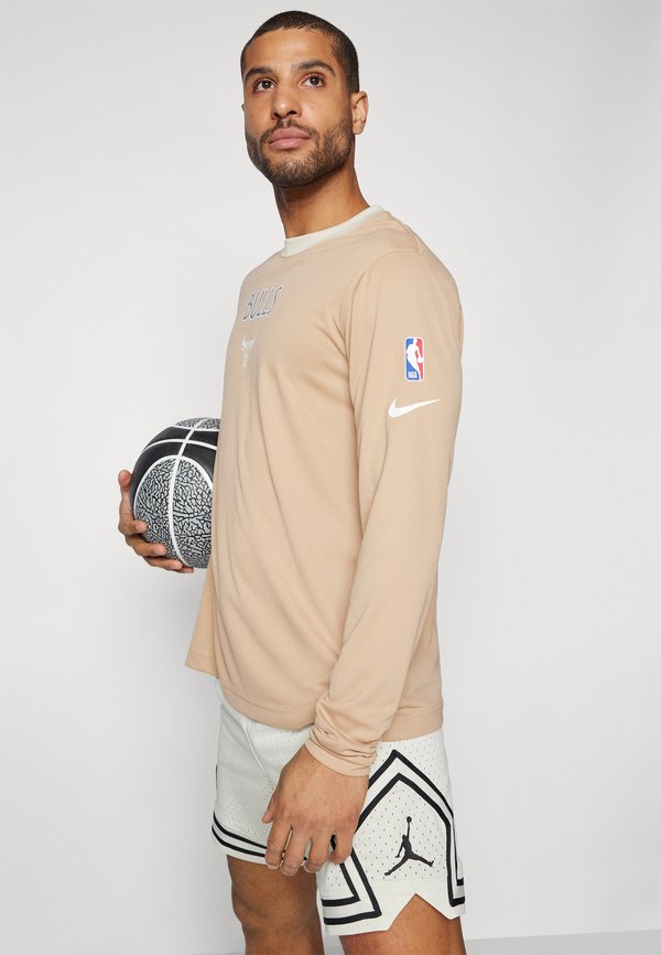 NBA CITY EDITION CHICAGO BULLS PREGAME TOP - Club wear2