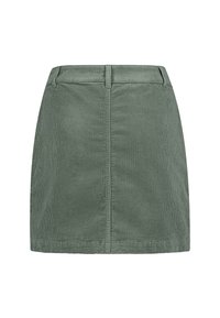 Grüne Kordmini mit geradem Schnitt, markanten vertikalen Streifen und einem einfachen Bündchen ohne sichtbare Verschlüsse.