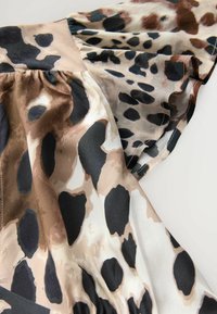 REGULAR FIT FLUTTER SLEEVE TIE WAIST - Velika haljina - brown cow animal print