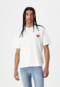 Jack & Jones - JPRBLAURBAN HEART TEE UNISEX - Print T-shirt - cloud dancer Thumbnail Image 1