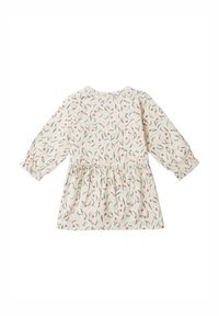 Robe à manches longues en tissu beige clair avec un motif floral comportant des accents roses et verts, taille froncée et col rond.