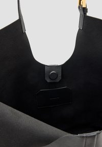 Thumbnail Image 6