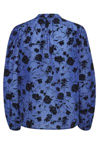 Vista posteriore di una blusa floreale blu con un motivo floreale nero, maniche lunghe a sbuffo e dettagli arricciati sul collo.