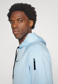 Nike Performance Sweatshirt com capuz - celestine blue/black