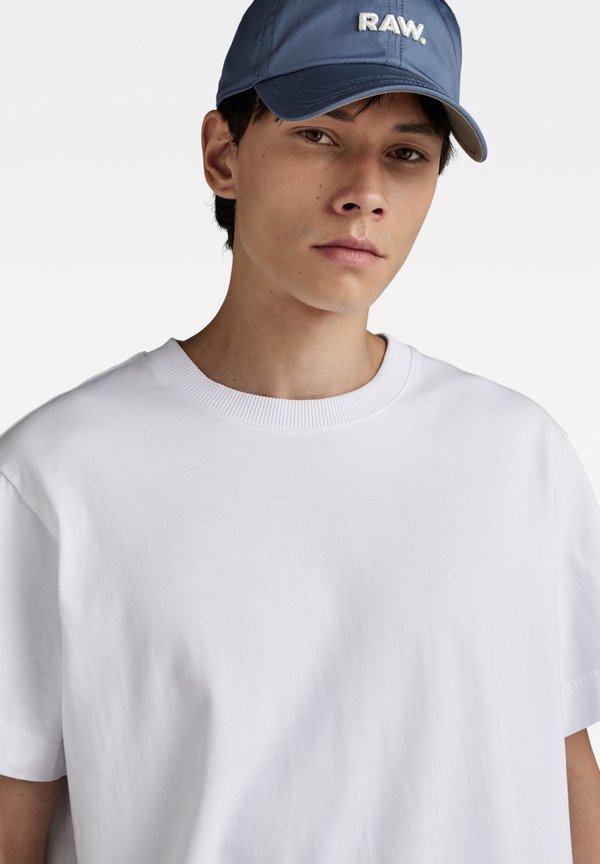 ESSENTIAL LOOSE R T - Basic T-shirt - weiss2