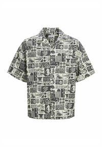 Camisa de manga corta con diseño de patchwork en blanco y negro que presenta varios patrones geométricos y florales sobre un fondo claro.