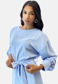 Elara  ABAYA ABAYA jasnoniebieski