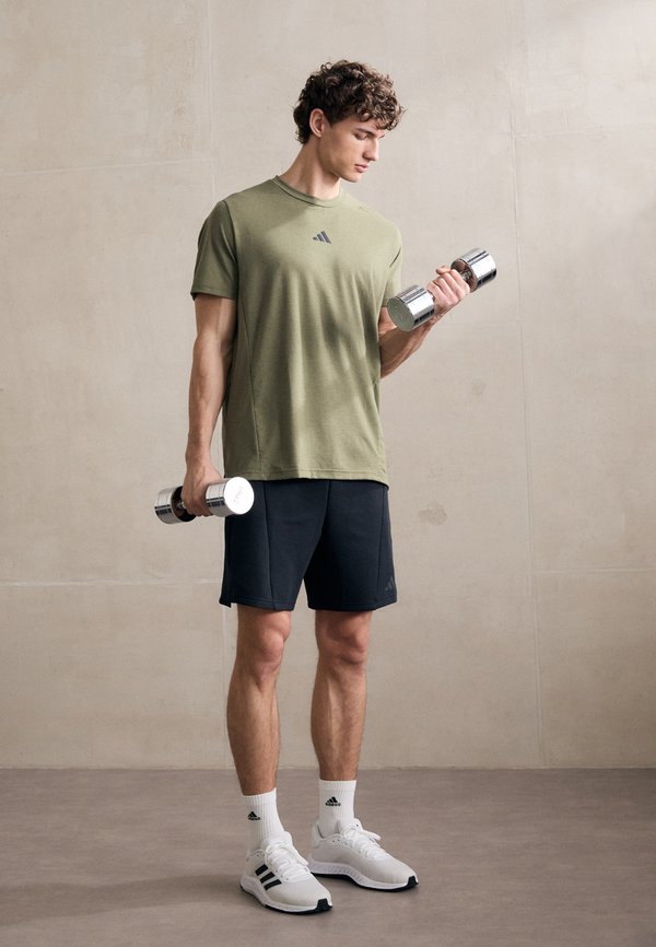 TEE - Sports T-shirt - olive strata2