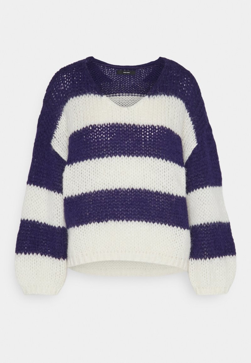 Pull en grosse maille avec larges rayures horizontales bleu marine et blanc, manches longues et col rond.