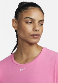 Nike Performance ONE LUXE - T-shirt desportiva - pinksicle/reflective silv