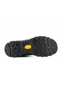 Must mustriga välispind, sügavate tallakäikudega, mis tagavad haardumise, ja kollane Vibram logo. Omab robustset ja vastupidavat disaini stabiilsuse ja haarde tagamiseks.