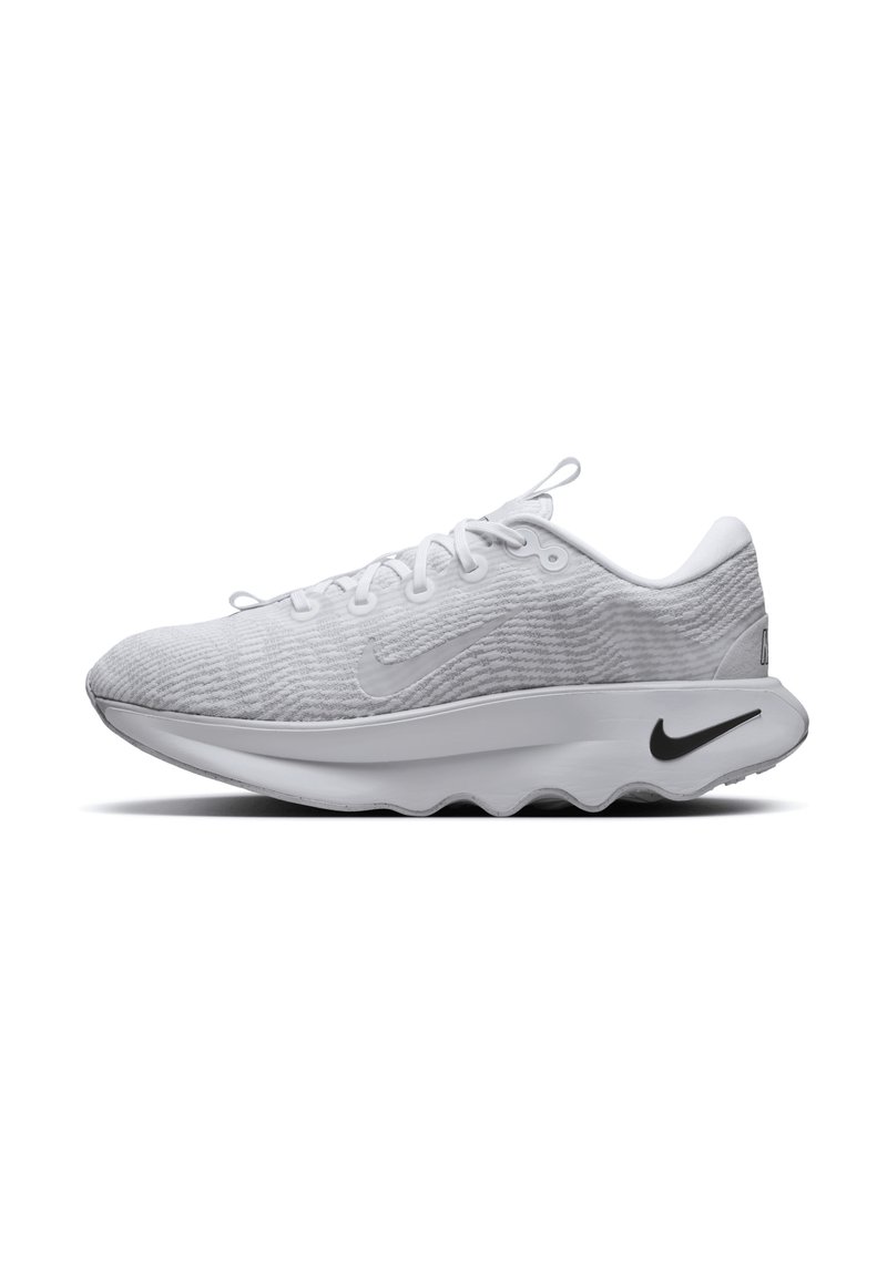 Nike Performance MOTIVA - Tenisice za trening - white black pure platinum white