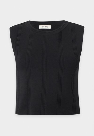 Top noir sans manches en maille avec texture côtelée verticale et encolure ronde, avec l'étiquette de la marque Sandro à l'intérieur du col.