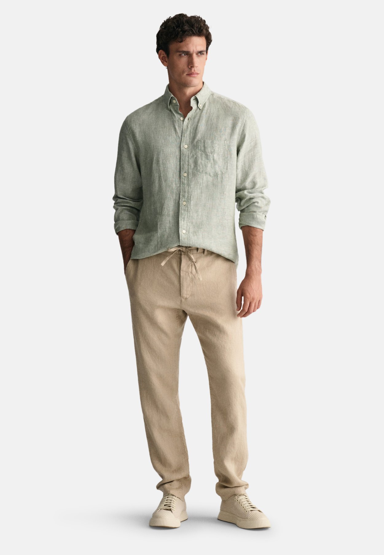 RELAXED FIT