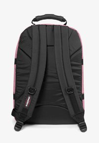 Niewybrane, tribe rocks