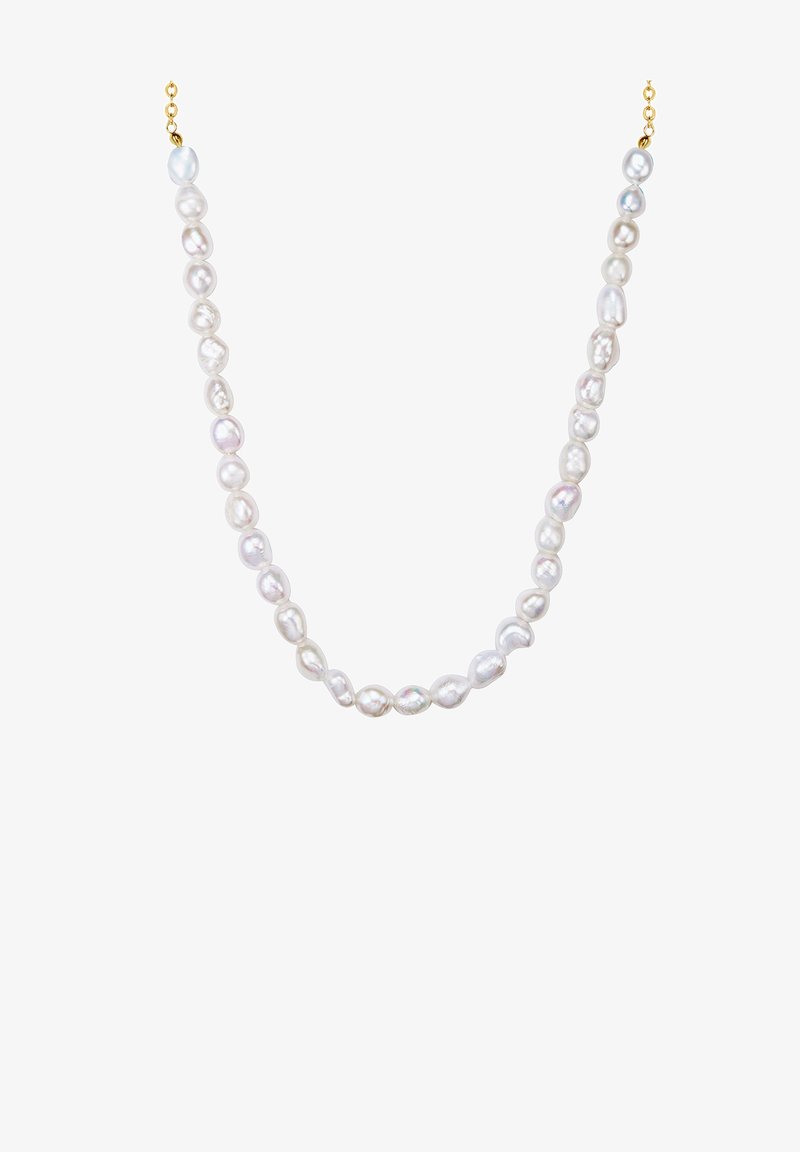 Barockperlenkette mit verschiedenen irideszenten, ovalen Perlen, auf einer zarten Goldkette aufgezogen.