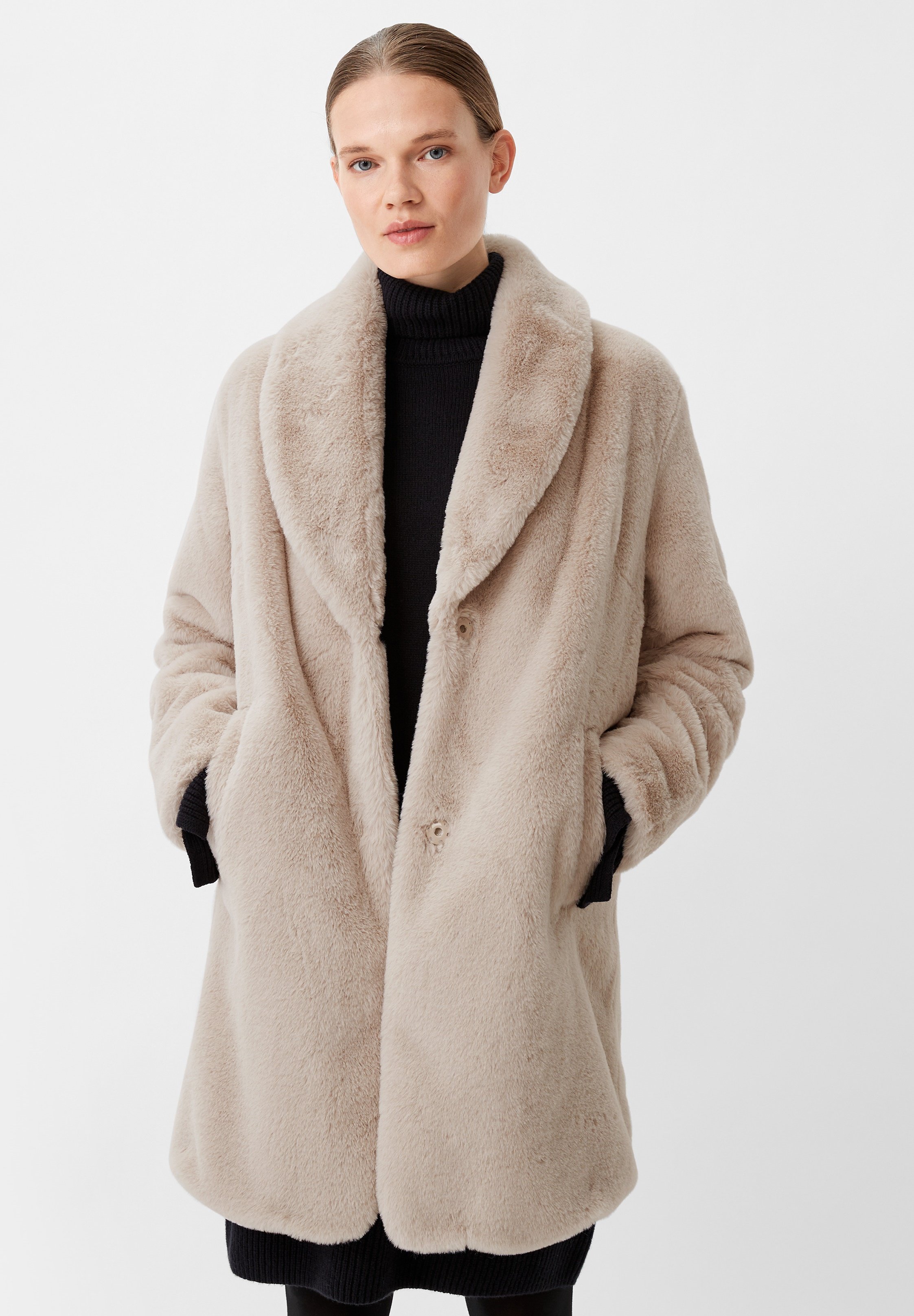 fellimitat mantel beige