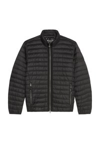 Chaqueta aislante negra con cremallera frontal, cuello alzado, textura acolchada y dos bolsillos laterales con cremallera. Fabricada con material ligero.