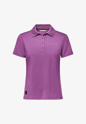 Polo violet à manches courtes avec trois boutons et petit logo Vaude sur la poitrine, présenté sur fond blanc.