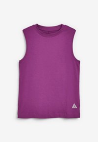 Fioletowy bezrękawnik wykonany z miękkiego materiału, z okrągłym dekoltem i małym, białym trójkątnym logo w prawym dolnym rogu.