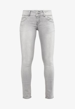 Világosszürke skinny farmernadrág, sima textúrával, két gombos záródással és ívelt varrású elülső zsebekkel.