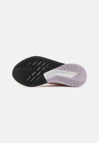adidas Performance DURAMO SPEED - Zapatillas running asfalto - sandy pink/aurora metallic/solar red