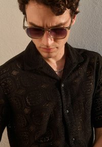 Thumbnail Image 5