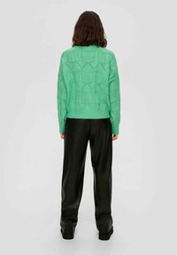 QS - Sweter