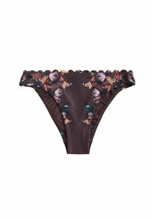 Bas de bikini marron foncé avec des bords en forme de festons et un imprimé papillon coloré sur le devant et la ceinture.