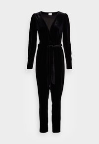 Jumpsuit en velours noir avec des manches longues, un profond décolleté en V, un design enveloppant et une ceinture nouée à la taille. Présente une coupe ajustée et une texture lisse.