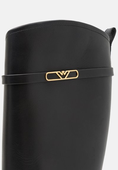 Emporio Armani Jahalni škornji - nero