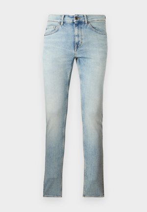 Világoskék slim-fit farmernadrág ötlovas zsebes kialakítással és gombos záródással, fehér háttéren laposan megjelenítve.