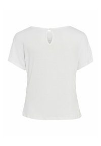 Hvit kortermet topp med rund hals og en liten nøkkelhullåpning på baksiden. Laget av et mykt og glatt stoff.