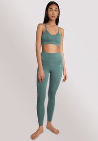 OCEANSAPART SOHO - Tights - soft-palm-green