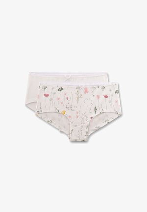 Twee meisjesonderbroeken, één eenvoudig wit en één wit met een delicaat bloemenpatroon, beide met kleine strikjes aan de voorkant.