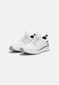 Skechers CROWDER COLTON - Sapatilhas - white/navy