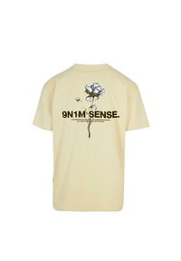 9N1M SENSE FLOWER TEE - Marškinėliai su spaudiniu - softyellow