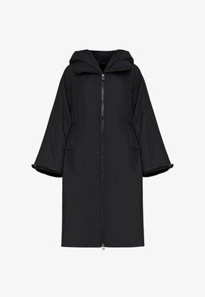 Schwarze gepolsterte Jacke mit einem Reißverschluss, Kapuze, weitem Ärmeln, seitlichen Taschen und strukturiertem Kunstfellfutter an den Bündchen. Glattes, mattes Material.