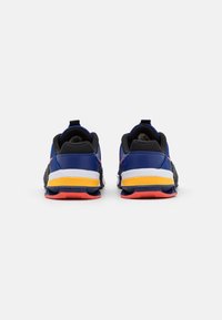 Nike Performance METCON 7 UNISEX - Sapatilha de treino - deep royal blue/magic ember/black/white/pollen