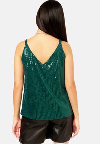 GINI LONDON SEQUIN V NECK CAMI - Top - green