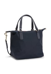 Borsa tote in nylon blu navy con doppi manici superiori, tracolla removibile, accessori in metallo dorato e chiusura con zip. Forma liscia e strutturata.