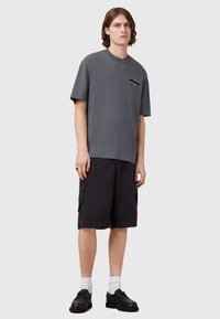 AllSaints REDACT CREW - Camiseta estampada - anthracite grey