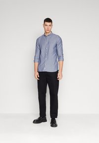 Tommy Hilfiger FLEX DOBBY - Overhemd - carbon navy