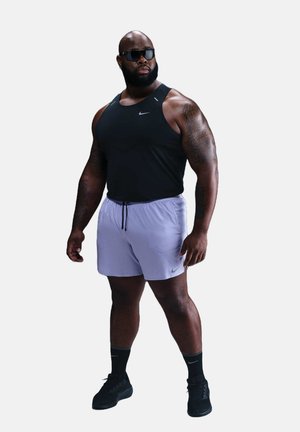 M NK DF STRIDE 7IN BF - Korte broeken - hydrangeas black