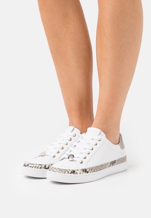 RENNI - Sneakers basse - white