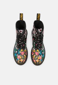 Dr. Martens Stivaletti stringati - white