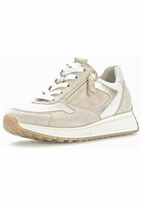 Beżowe zamszowe sneakersy z białymi akcentami, teksturowaną boczną panelem, sznurowanym przodem i detalem zamka z boku. Gumowa podeszwa z przyczepnością.